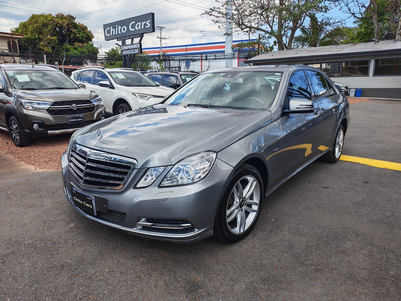 Mercedes Benz E200 2011 Automático