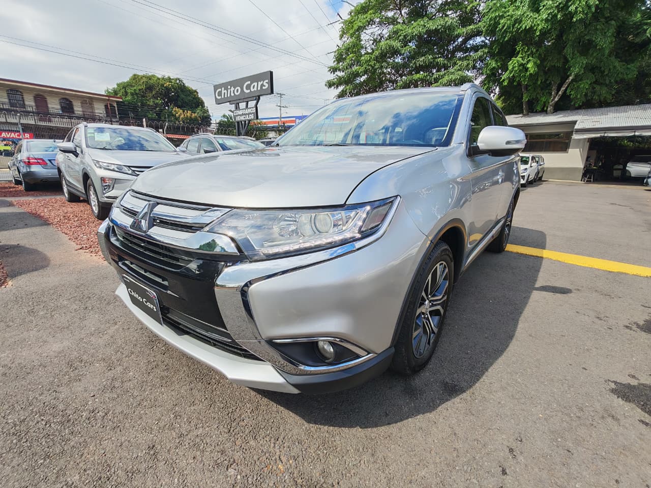 MITSUBISHI OUTLANDER 2018 AUTOMÁTICO 4X2