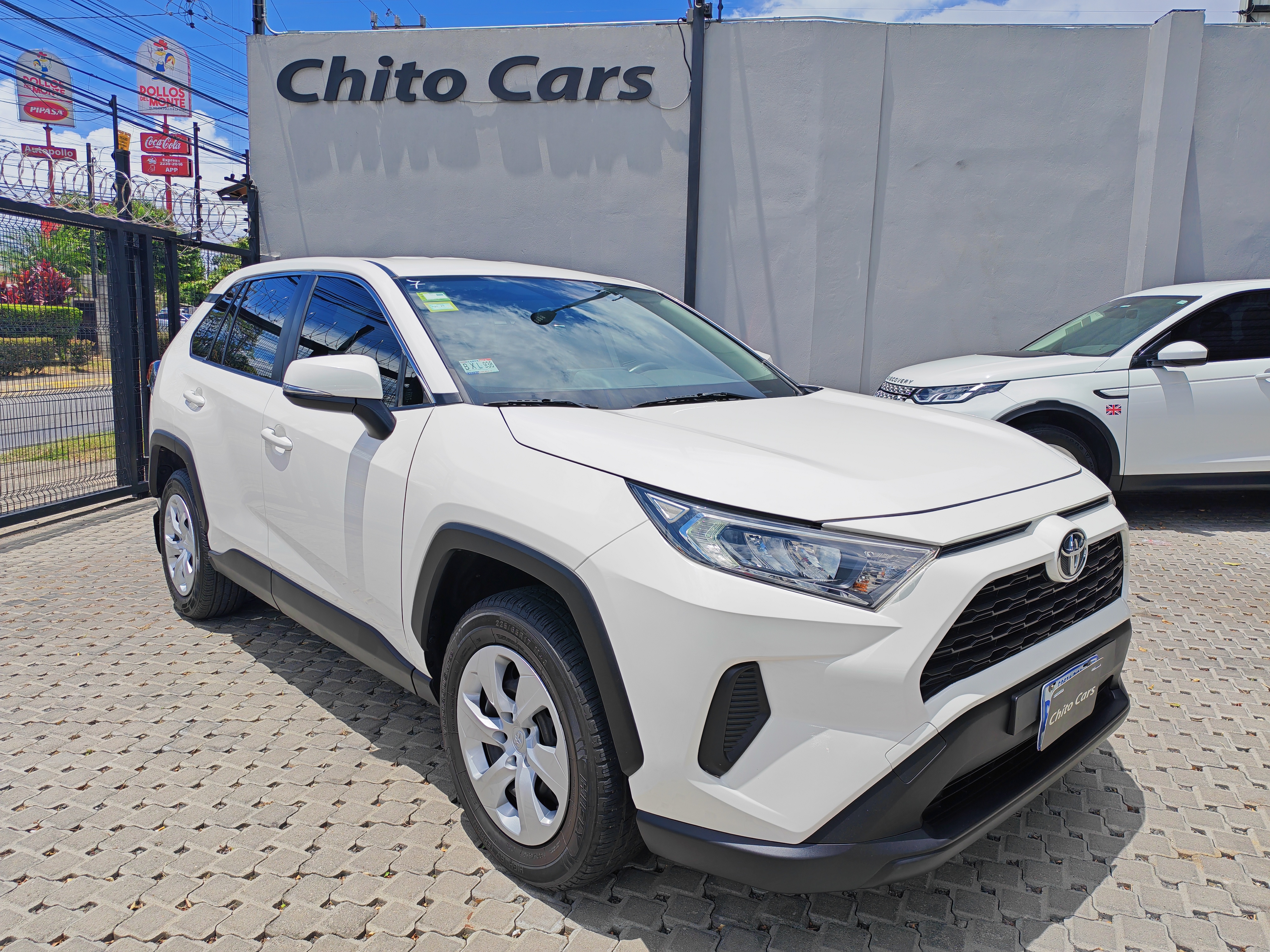 Toyota Rav4 LE 2023 Automático 4x4