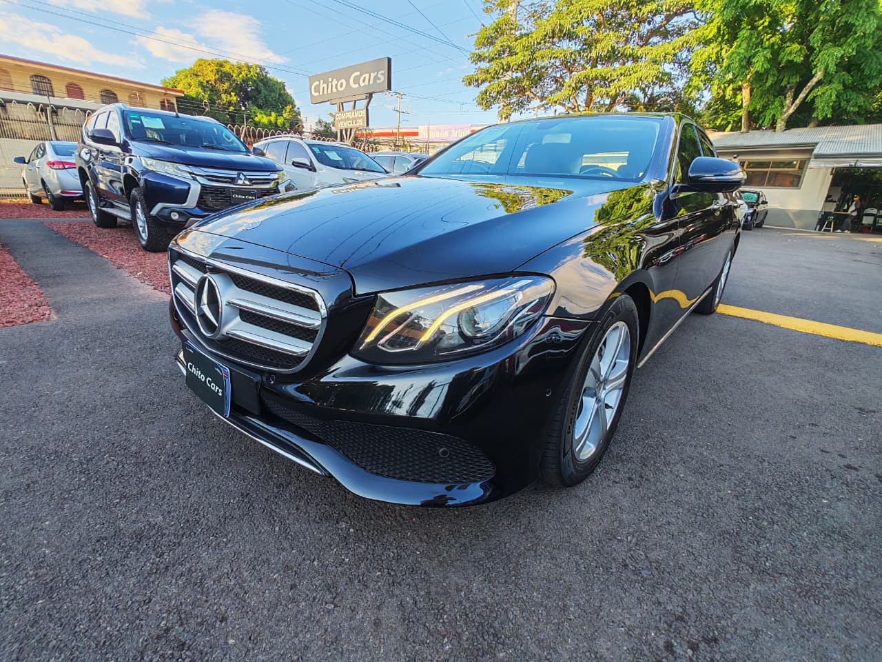 MERCEDES BENZ E200 2017 AUTOMÁTICO 4X2